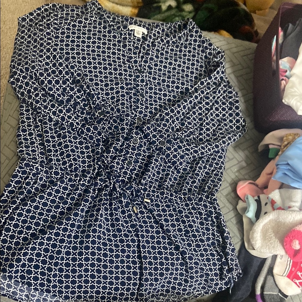Women's Navy Geometric Print Top